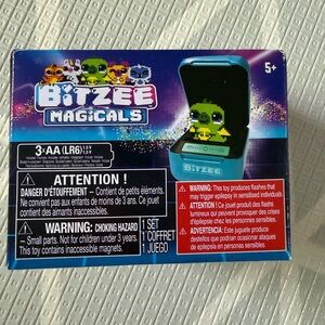 New In Box! Bitzee Magicals Pixel Pet Toy - Teal Case with Green Pixel Creature